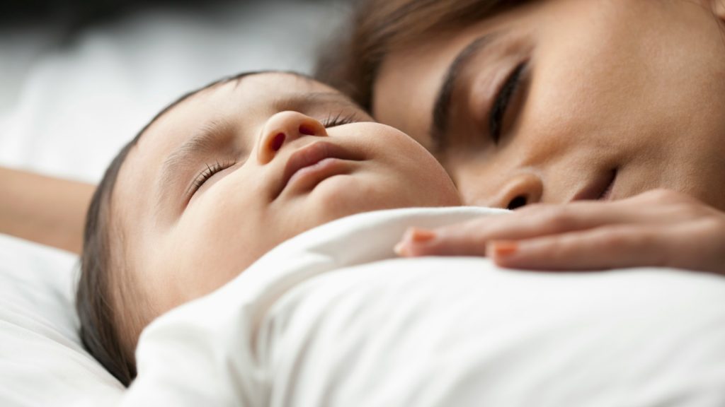 carapisahkan anak tidur buaian